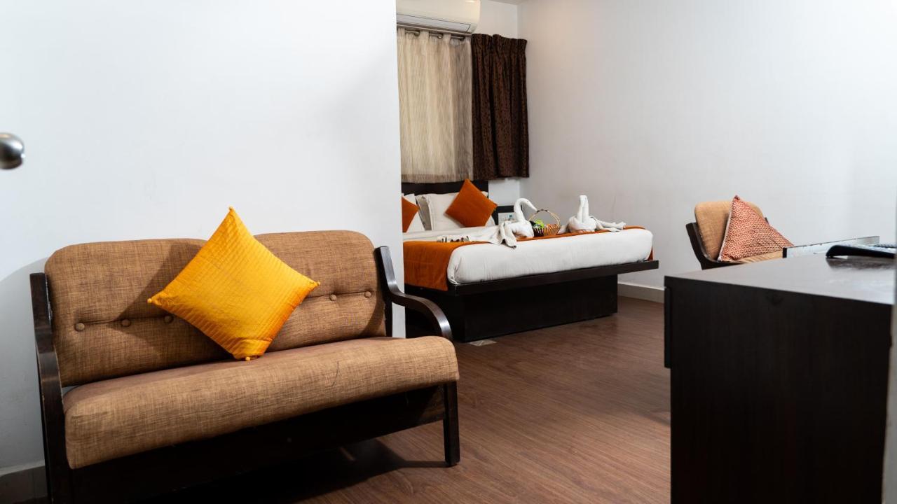 Hotel Scarlet Bangalore Exterior photo